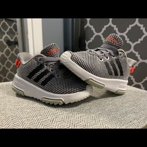 Adidas toddler size 5 shoes